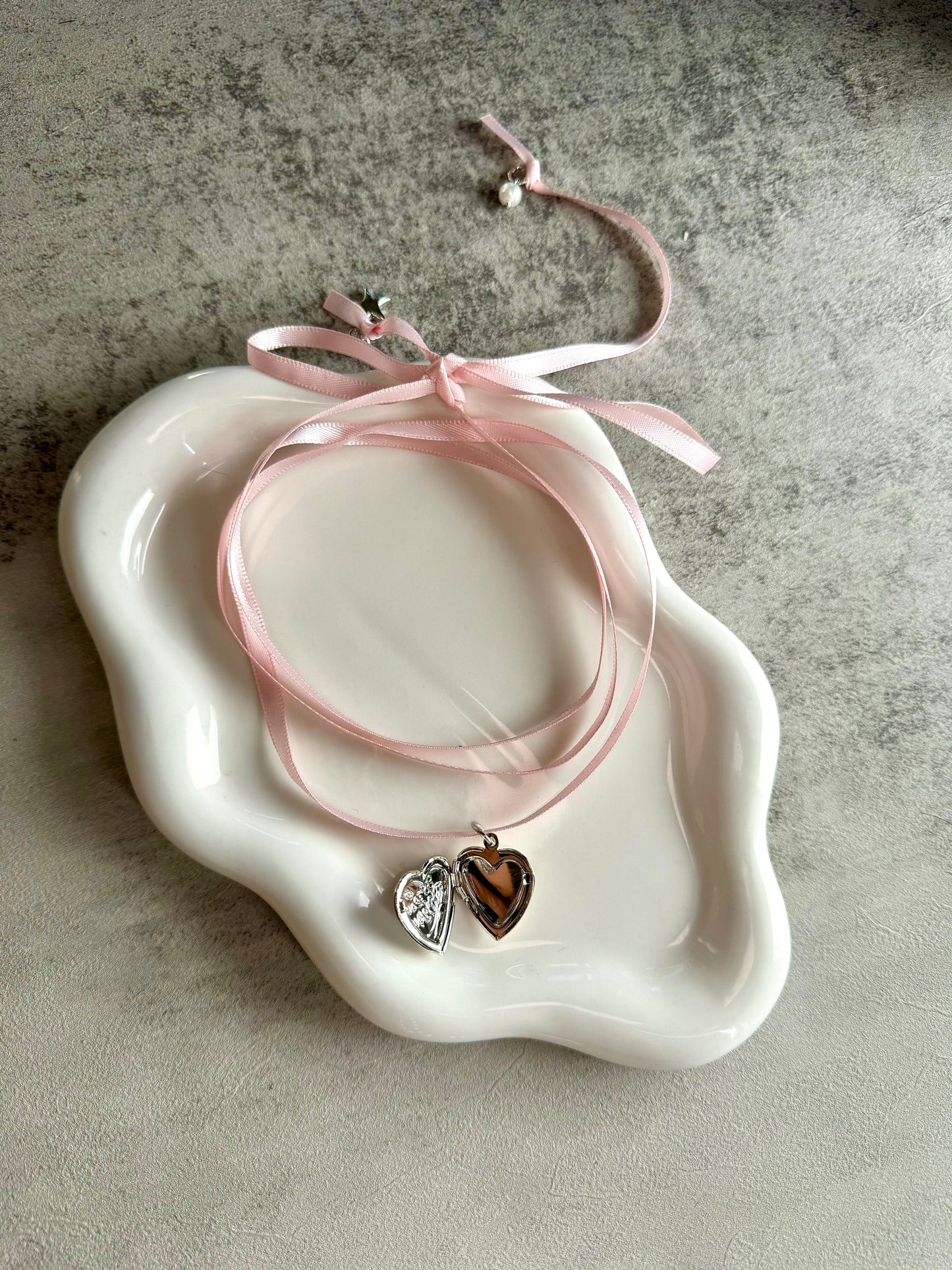 andthenLB x harp&willow Ribbon Heart Locket