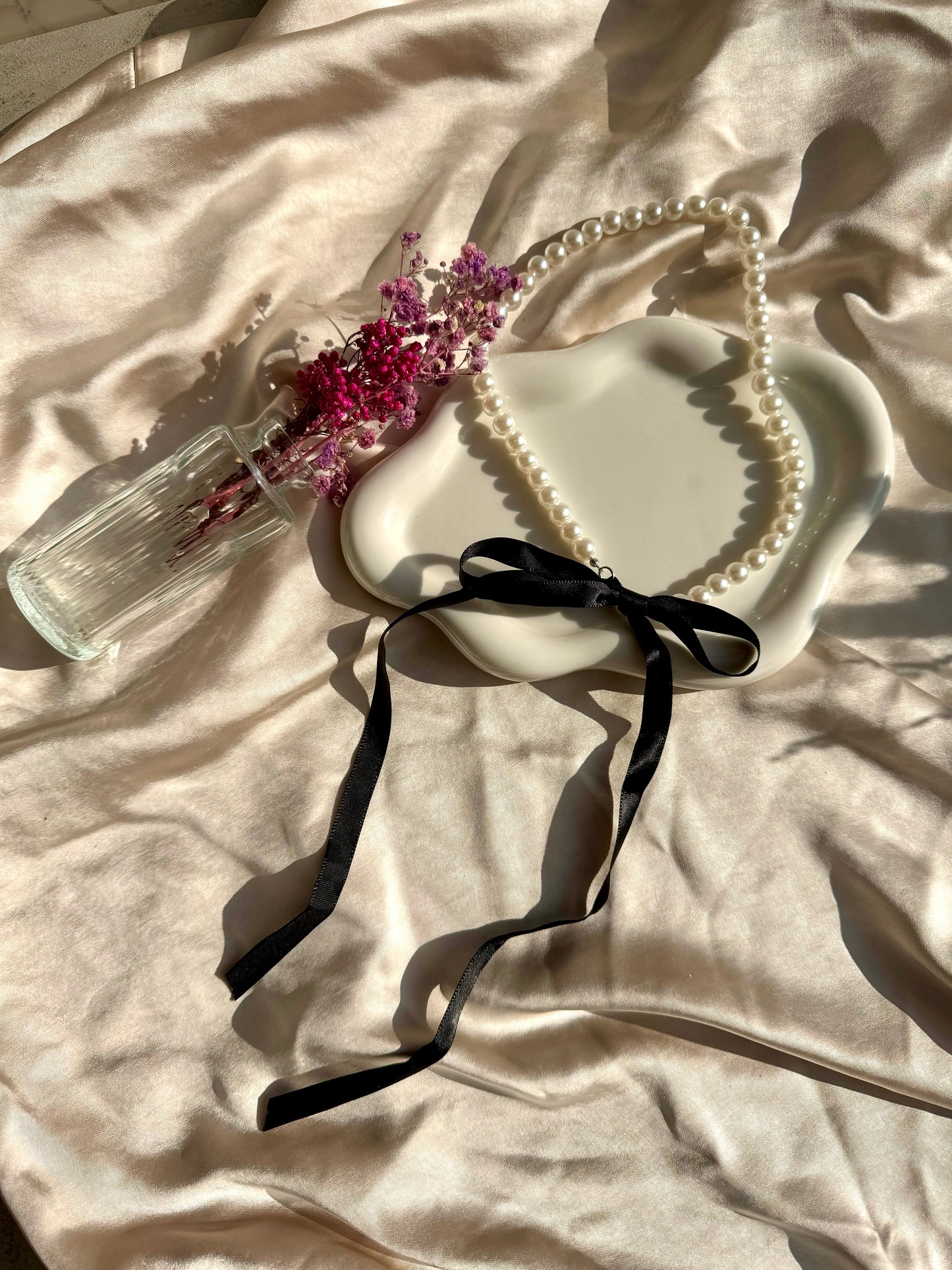 Pearl Bow Tie Choker