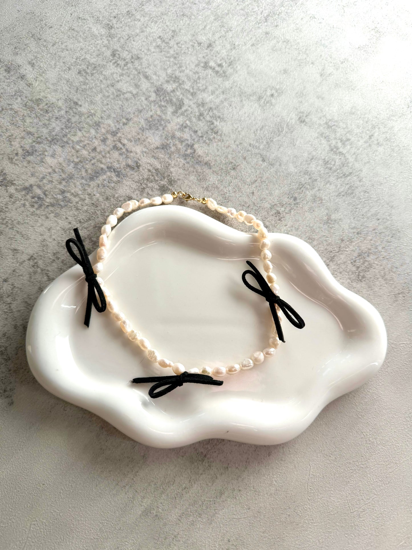 andthenLB x harp&willow Pearl Bow Choker