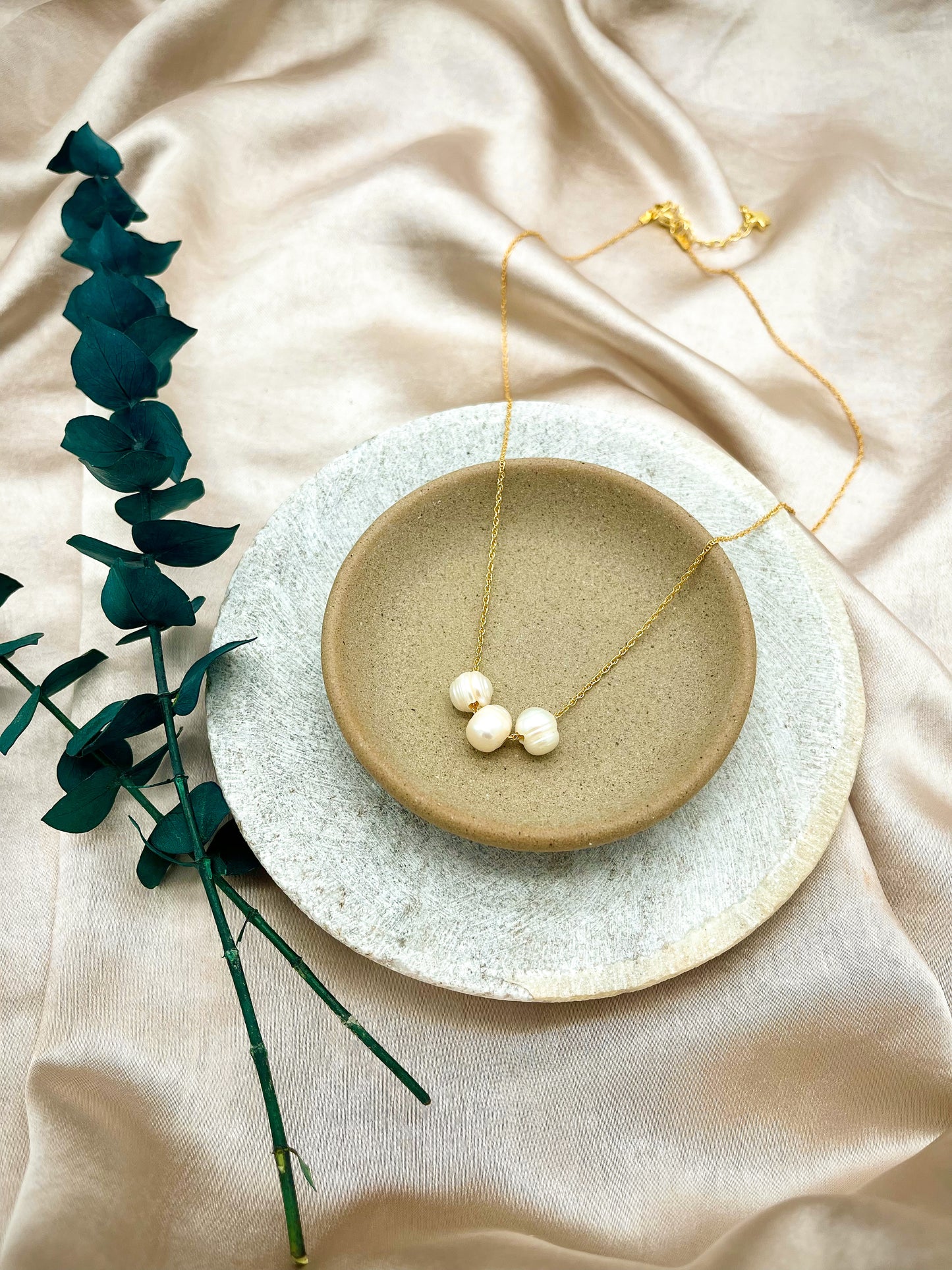 Dainty Chain With Pearls